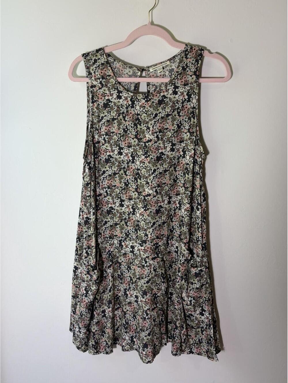 American‎ Eagle Outfitters Black Floral Fit & Flare Sleeveless Dress M